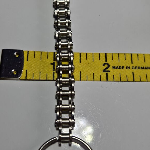 26" Bike Chain Clip Keychain Metal Bicycle Chain Links Silvertone Bikers Keyring - Picture 4 of 11